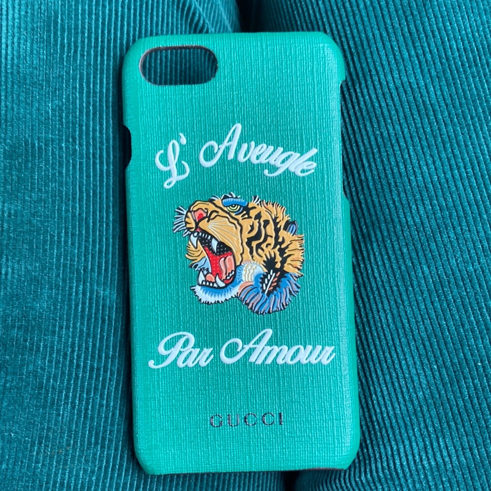 NWOT Gucci Green “Par Amour” Phone Case